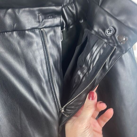 BB Dakota NEW $110 Black Faux Leather High Rise Paper Bag Waist Pants sz 10 - Picture 8 of 12